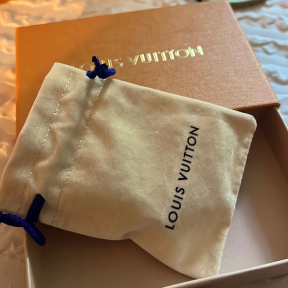 Louis Vuitton Black and Silver Bracelet - Picture 7 of 8